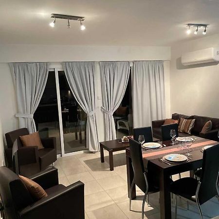 Cozy 2 Bedrooms Apartment In Complex With Swimming Pools And Beautiful View Paphos Exterior photo